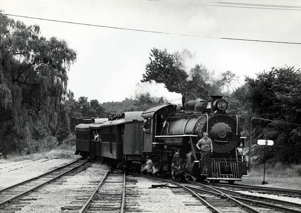 Southbound, AR. Rockhill Furnace, 1:10 Train